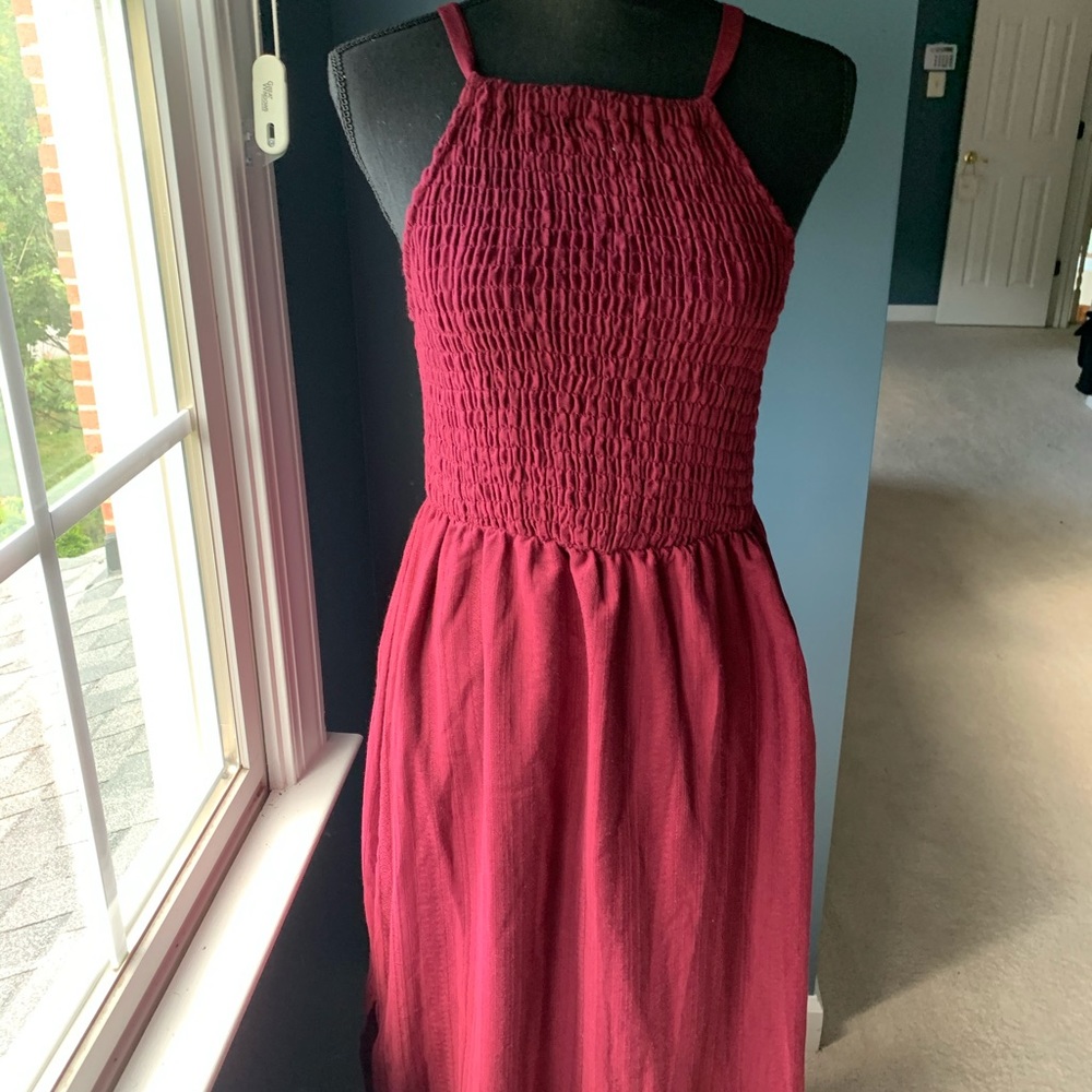 Hi-neck maxi dress